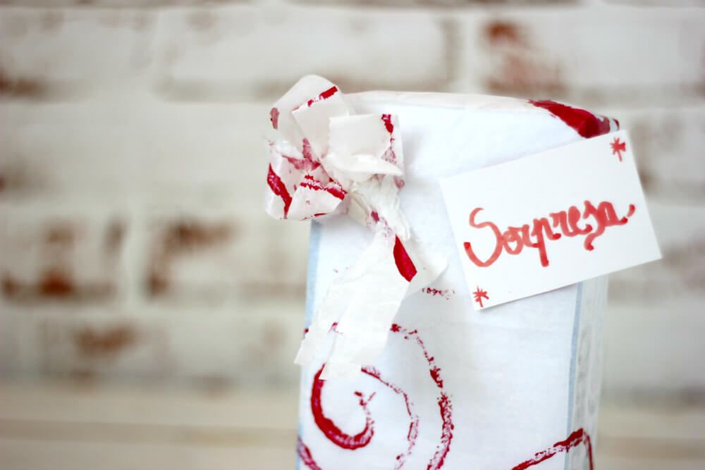 BlogirlsMag's tweet photo. ¡NUEVO! "Cómo hacer papel de regalo con elementos reciclados", por Xènia Roca 🎁
👉 https://t.co/4nPD7yNG7K 👈 #BlogirlsBlog https://t.co/l6wf5Sb6q4