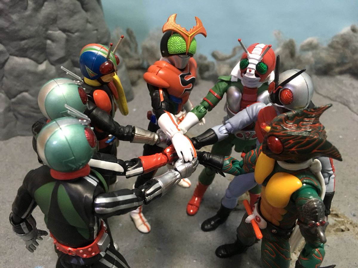 タカ Kom A Twitteren S H Figuarts 全員集合 栄光の7人ライダー フィギュアーツ フィギュアーツ写真部 タカ Kom A Twitteren S H Figuarts 全員集合 栄光の7人ライダー フィギュアーツ フィギュアーツ写真部