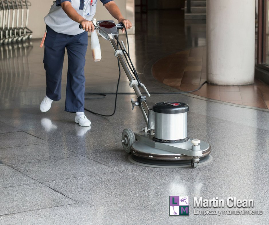 Martin_Clean's tweet image. Los #Suelos de nuestras viviendas están expuestos al desgaste y a la suciedad, por ello se le deben realizar una serie de mantenimientos como el decapado, el #Abrillantamiento o el encerado. Este servicio lo puedes contratar con #MartinClean.