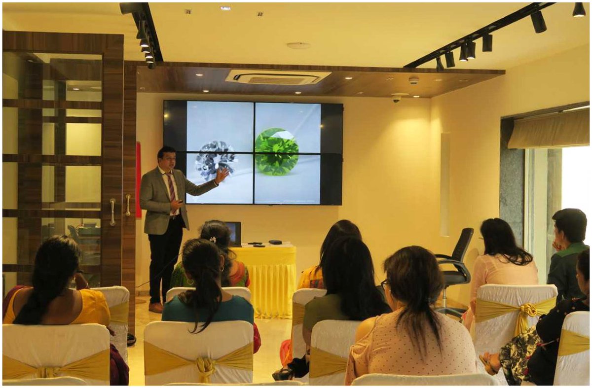 igiworldwide's tweet photo. Kalasha Fine Jewels hosts IGI's 'Know Your Diamond' Workshop in Hyderabad, Andhra Pradesh.
Read More: https://t.co/5b64alESc5
#KalashaFineJewels #IGI #KnowYourDiamond #Workshop #Hyderabad https://t.co/F4k4l68yui