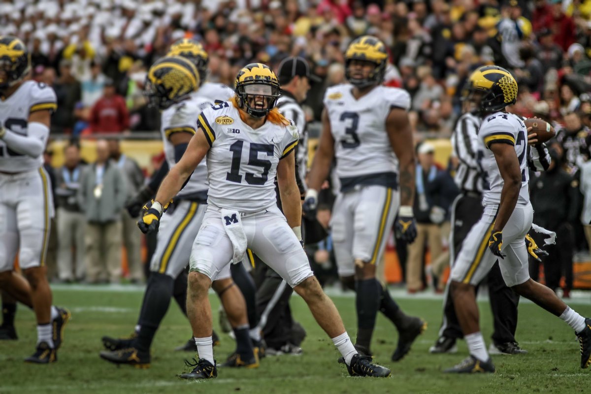 Wino's tweet photo. “Those who stay will be champions”
After much deliberation, I have decided to forego the NFL and come back to Michigan for one last season.  It’s my absolute honor to represent this university for one more season after everything it has done for me. Time to work https://t.co/l8pb1Z4Chq
