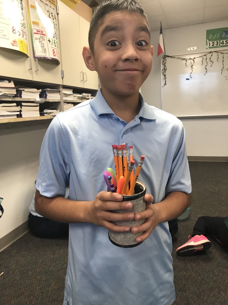 farinefalcons's tweet photo. 5th grade IDEA students created decorative pencil holders to store your desk items! They will go on sale FRIDAY in our school store! #iamIDEA @IISD_iLearn https://t.co/QaTE59q3yy