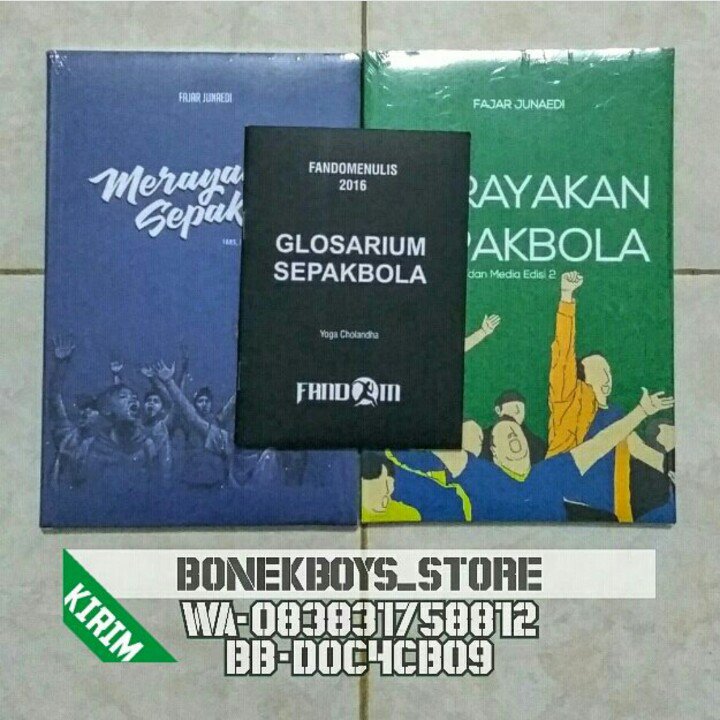 bonekboys_store's tweet photo. 2 #buku Merayakan #sepakboLa #jilid 1 dan 2 pesenane Cak @ypramudya siap budaL estafetan nggandoL gojek nang Jejeran #BantuL #mboys https://t.co/A6ZMlvealb