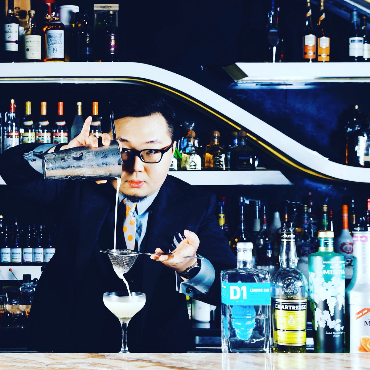 D1LondonSpirits's tweet photo. #BarsWeLove ๐๐ผ Iceton is a hidden gem tucked away behind a coffee shop located in the heart of ZhuJiang New Town. A casual hangout spot, Iceton provides the perfect venue to sip a drink in a spacious chill out environment. https://t.co/cRyKj7BERf