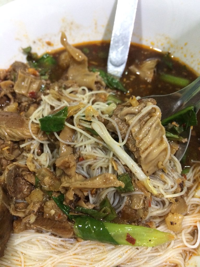 PPINGZPoppular's tweet photo. noodle meat in #Thailand #อยู่ยังไงไทยแลนด์ #ชายขี้เหงา #โสดแล้วเหงา แซ่บอีหลี https://t.co/H0zRWa4ubR