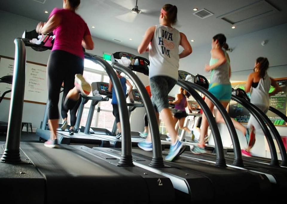 This January we are bringing you #workoutwednesday to help you jumpstart those New Year's Resolutions! treadHAPPY is a group running studio with a fantastic community! We love what they are doing there, and if you're into running (or want to be) you will, too!