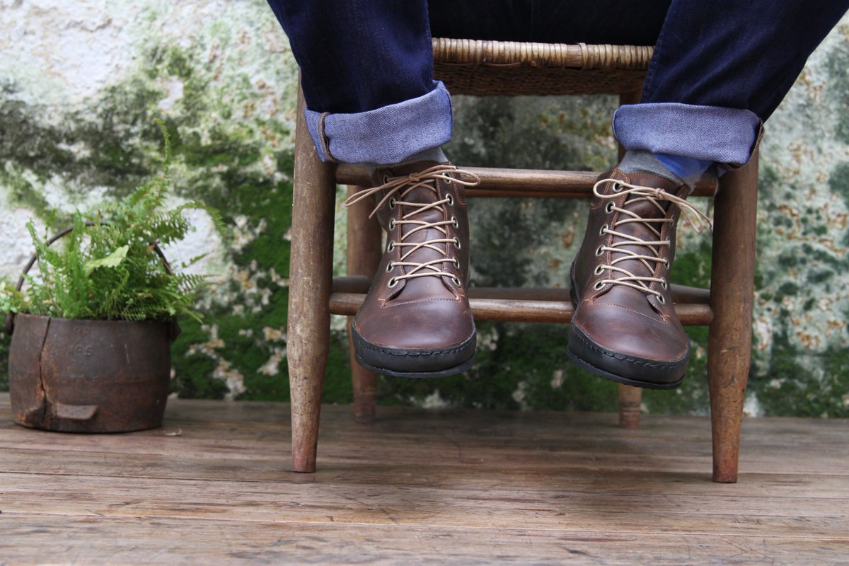 Presentamos la nueva línea de zapatos <a href="/SITRANAhandmade/">SITRANA</a> en nuestras tiendas de Mall Sport, Alto las Condes, Puerto Varas y Concepción.
SITRANA desarrolla productos simples, de cuero, con materiales reutilizados y de la industria del Desecho.