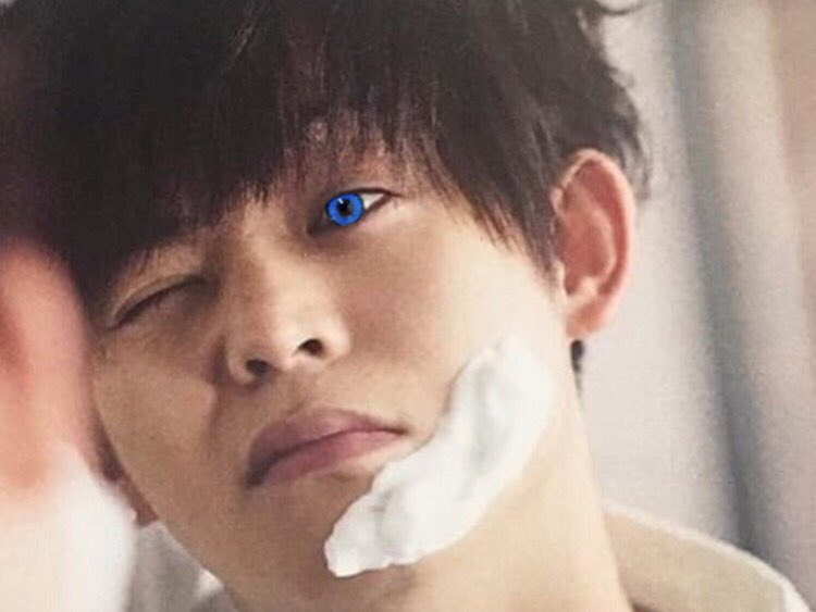 mio_daiki_76's tweet photo. ほんで、有岡さんに青のカラコン入れたらどうなるかなーと思ってやってみたら意外にも似合ってて、これはこれでいいかもしれないってなるやつ😶

結構いけてない…！？ https://t.co/T6rSXPk0x9