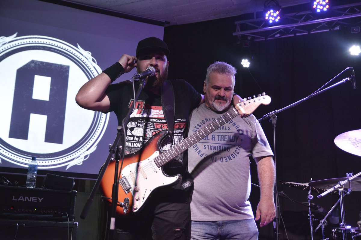 ALMAMUSICA2018's tweet photo. @nesartpro  NUESTRO GRAN MANAGER 
#ALMA #ALMAMUSICA 
#manager https://t.co/ZIolOLW2e7