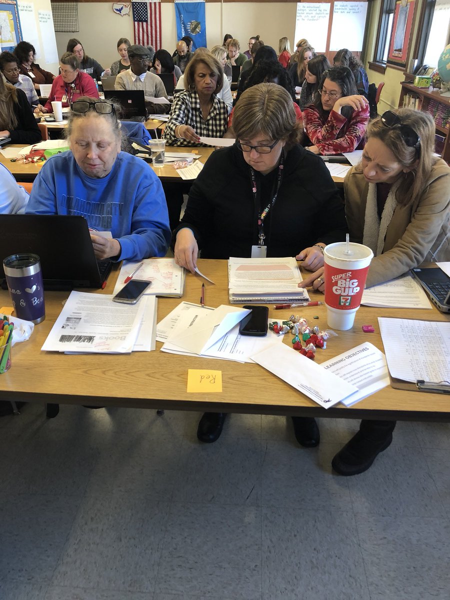 CarsonCramer1's tweet photo. Capitol Hill Elementary staff is working on that #verticalprogression and doing that #standardsbased work 👍 https://t.co/au9r2ewKsJ