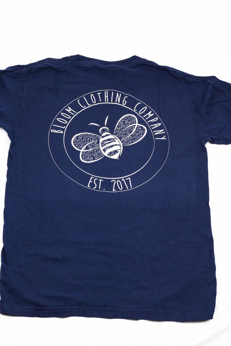 BloomClothingCo's tweet photo. True and blue! Try our True Navy long-sleeve that pops in the winter! Only at https://t.co/YavKdRkbAa #Navy #TrueNavy #comfortColors #Bees #Honeybees #AllHivesMatter #Bloom #Fashion #BeeApparel https://t.co/DTwUvyoY9Q