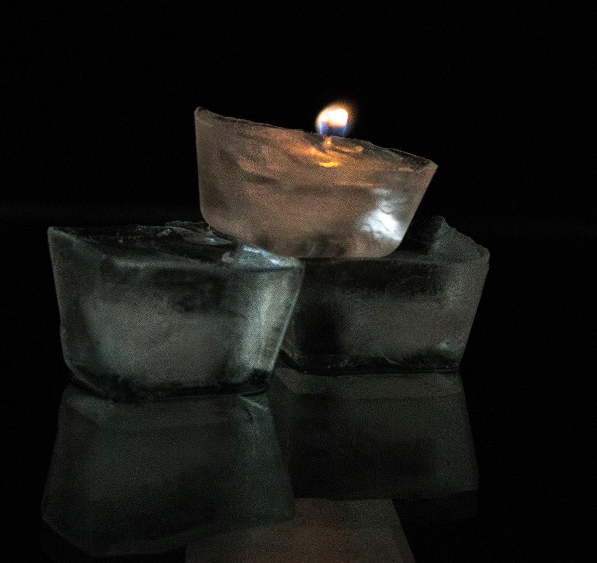 OPCIÓN 3 - PÓDIUM DE HIELO Y FUEGO