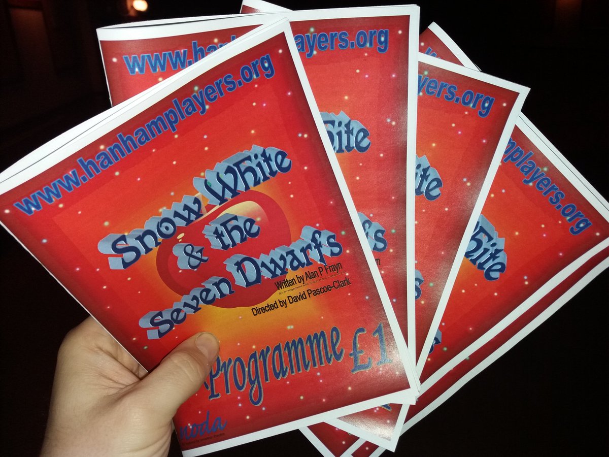 Hanham_Players's tweet photo. Its opening night and the audience are in! https://t.co/HuLrWooMpM