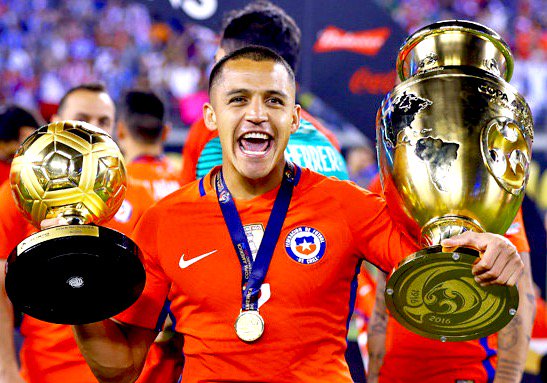 Facts9000's tweet photo. Like &amp; Retweet if you want Alexis Sanchez to Real Madrid in January! ⚪️ #RealMadrid #TransferTalk #TransferWindow https://t.co/UZjwfjk7DD