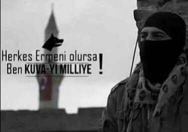 Abakan27's tweet photo. Acısı var kanımda ŞEHİTLERİN hissederim her sabah damarımda.
12 yıldızınızla sizin olsun bana bir tane Hilali ile yeter,
Toprak olan ŞEHİDİ unutursun bana hatırlatacak nesil gerek.
#Sat5 bu koca yürekli yiğidimizi unuttunuz mu? https://t.co/vVS32n25Hb