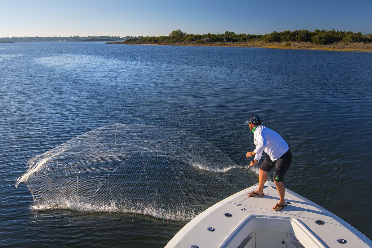 calcuttaoutdoor's tweet photo. #ThisYearWillBe about casting a wider net. #calcuttaoutdoors #castnet #castnetting #fish #fishing #outdoorgear https://t.co/BzXVnag86b
