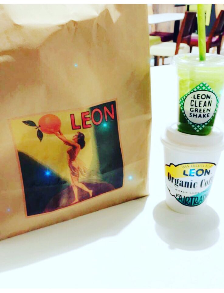KimAlessandra7's tweet photo. Alleluia and thank you @leonrestaurants for ensuring #cleaneatingonthego is possible 😋🥦🌶🥙🥤#ontheroad #healthyfastfood #gamechanger https://t.co/Y8hzX6jQ7e