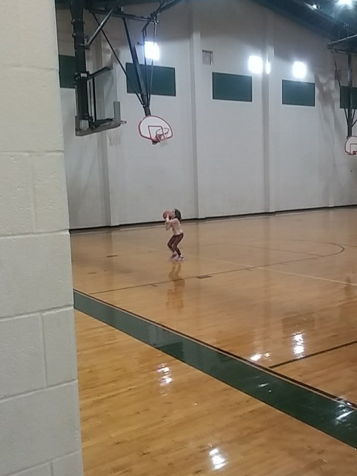 ChristensonCC's tweet photo. "Are you ok in here alone"

"Yes. I just want to make 70."

Thats my girl!!
#CoachesKids https://t.co/L5Ckp6MJJ5