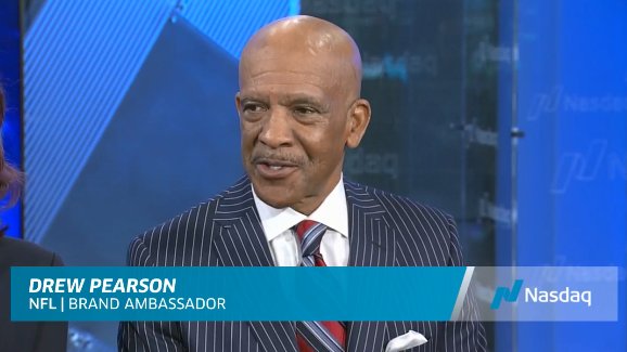 NasdaqExchange's tweet photo. 🔔 Behind The Bell: In honor of Fit Week, we sat down w/ brand ambassadors actress @TheRealMarilu &amp; @NFL @DallasCowboys legend Drew Pearson about how they stay healthy and their favorite @youngevity products. 👀 Watch here:  https://t.co/H2UvCrqVmp https://t.co/oKt8jTWc28