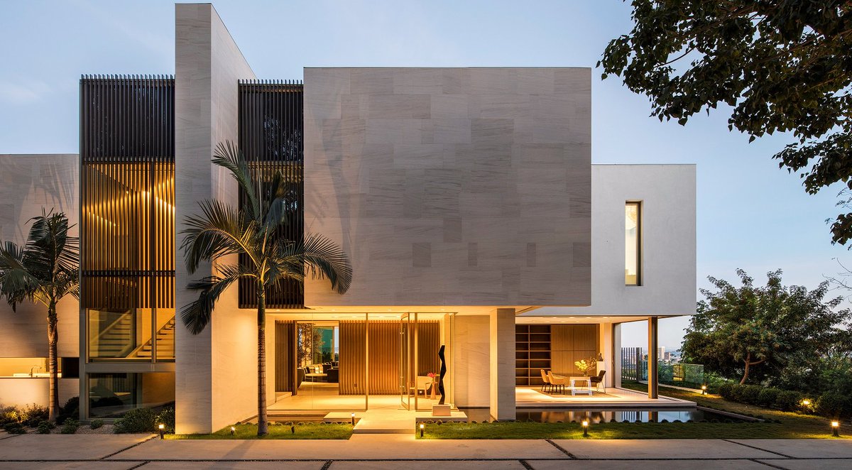 _SAOTA's tweet photo. 900 Stradella - Bel-Air, Los Angeles.
#SAOTA #architecture #bondstpartners #minottila #milliondollarlistingsla #plusdevelopment #creativeartpartners #cmpeck https://t.co/4hp69THuU6