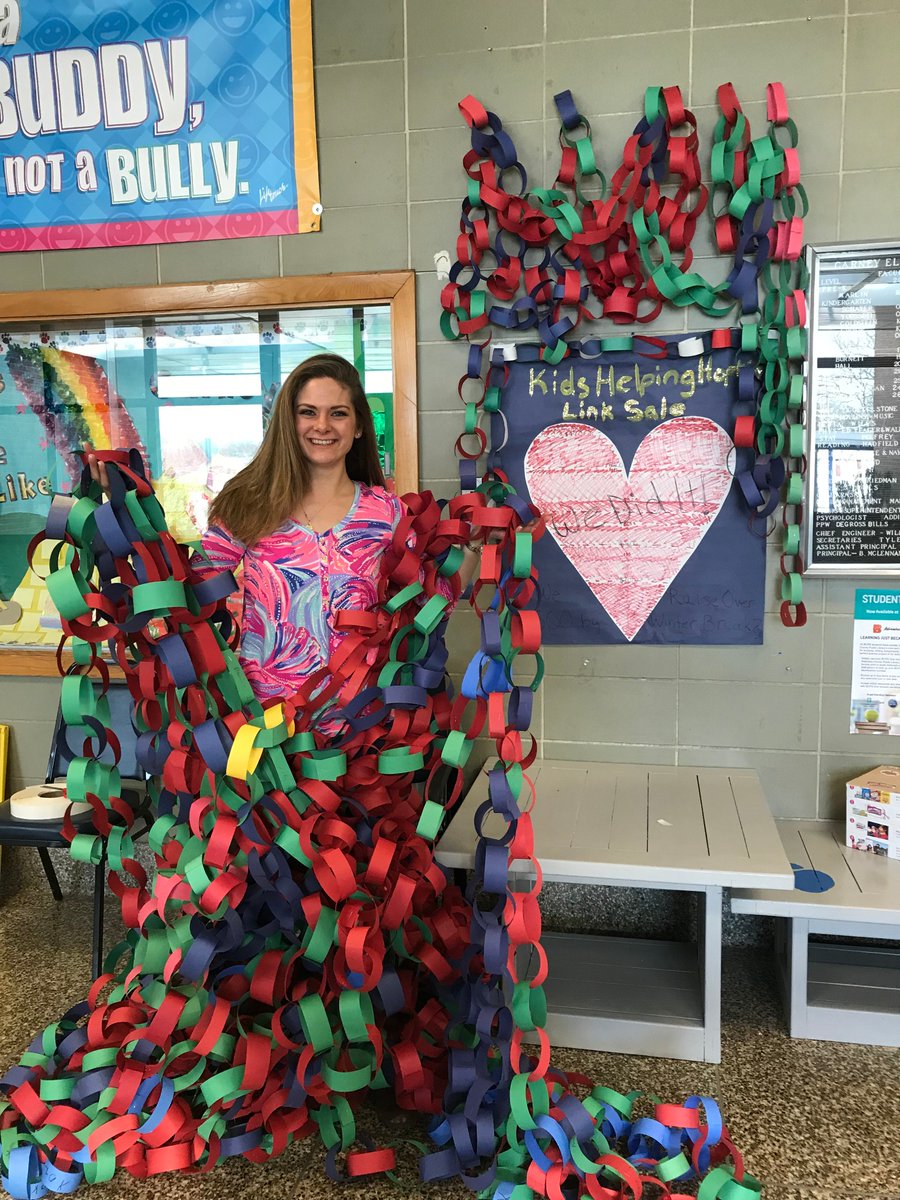 Kids Helping Hopkins: Our Carney Family raised $670 and wrapped a paper chain around the school! <a href="/BarbMcLennanDES/">Barbara McLennan</a> <a href="/JeffTessierBCPS/">Jeffrey Tessier</a> <a href="/a_materewicz/">amaterewicz</a>