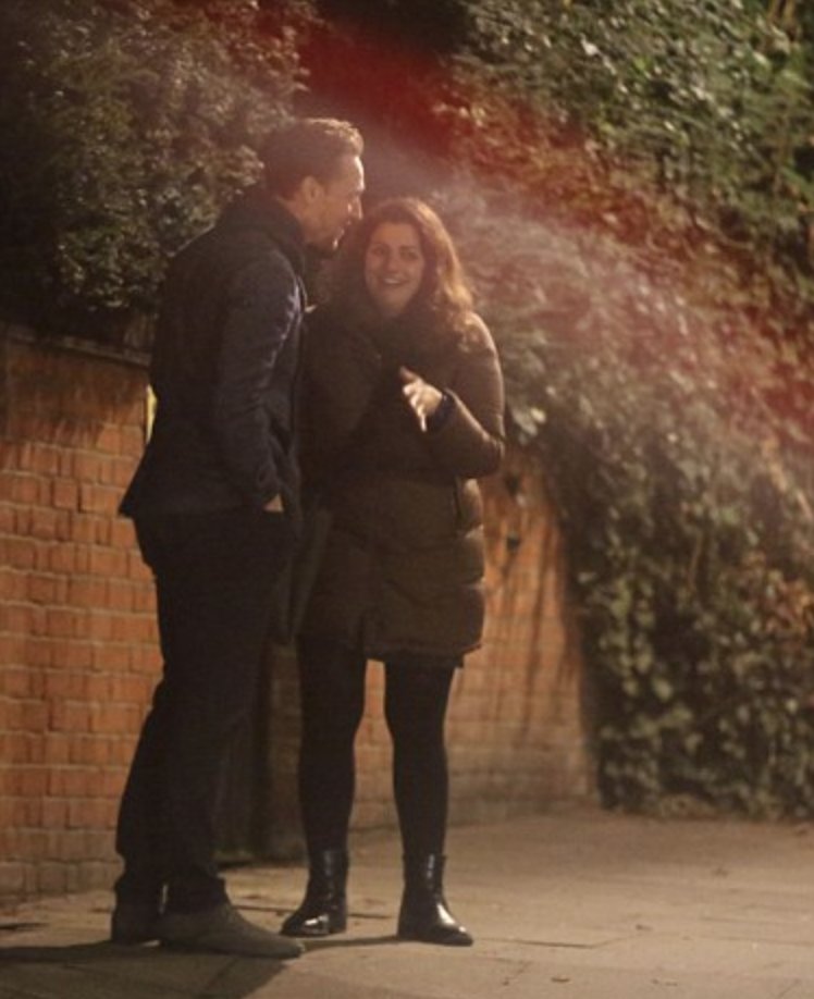 Top 97+ Pictures Taffy Brodesserakner Tom Hiddleston Updated