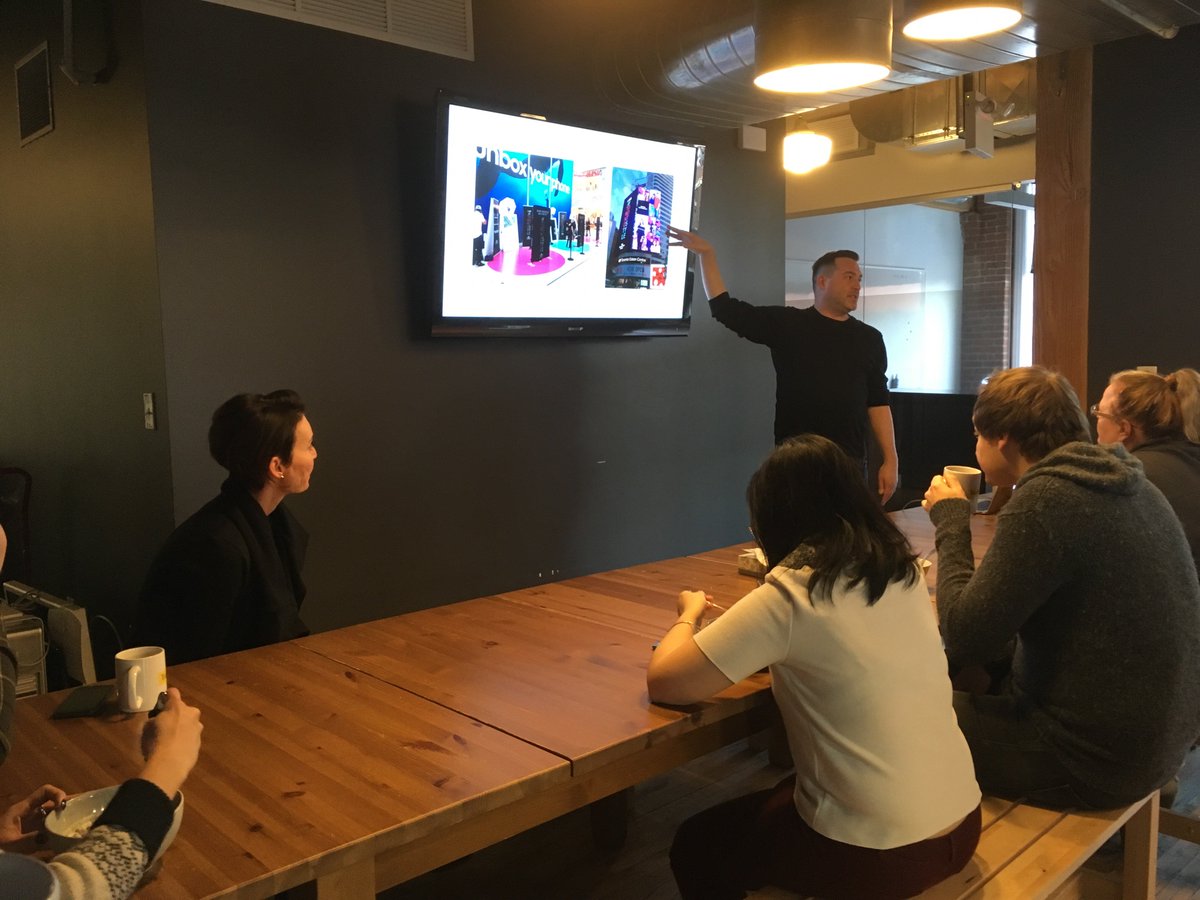 planningnotepad's tweet image. Kicking off the New Year with a walk through 2017's creative highlights at our first 2018 #TraffikJam at @traffikCA! #marketing #agencylife