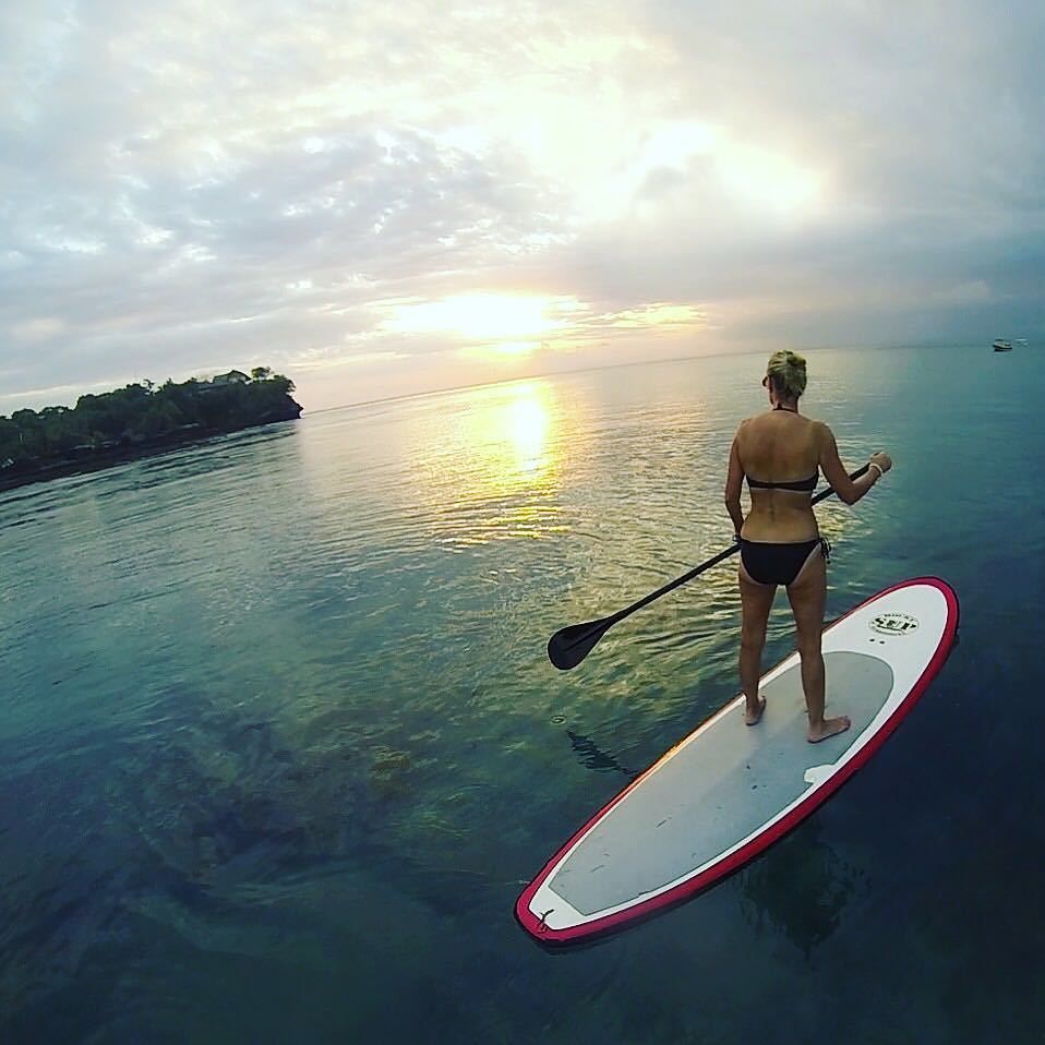 supsdotnet's tweet photo. ๐ท#Repost @bonnie9496 SUPper Sunset๐
#standuppaddle #goprohero #sup #travel #bali #baliwaves #sunset #suplyfe #ocean #supsurfing #suptravel #indo #paddleboarding #fitness #supsurf #gopromoff #lembongan #lembonganisland #instasup https://t.co/ccOtHWDUg6 https://t.co/sqTBW4ytQM