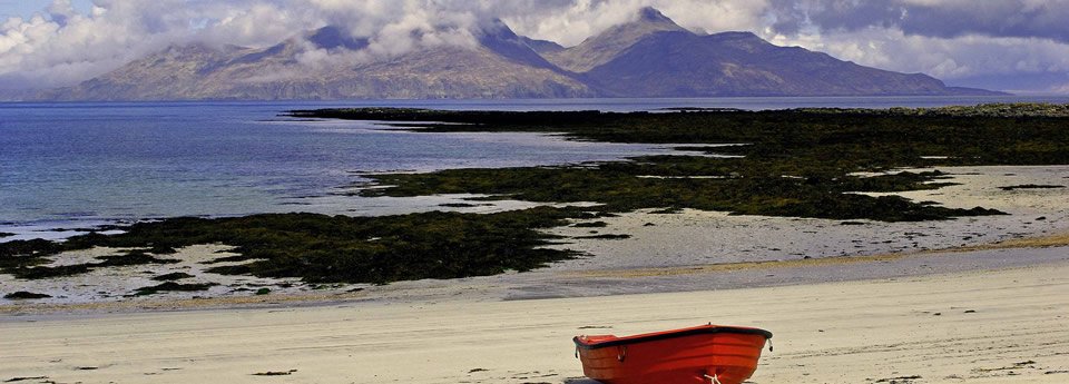 Hjalmar_Bjorge's tweet photo. A reminder of a paradise closer to home - some of the idyllic beaches (&amp; warmer days!) we've enjoyed this year in the #Hebrides. Some fantastic shots shared by our #cruise guests. https://t.co/3JtrdblVWH