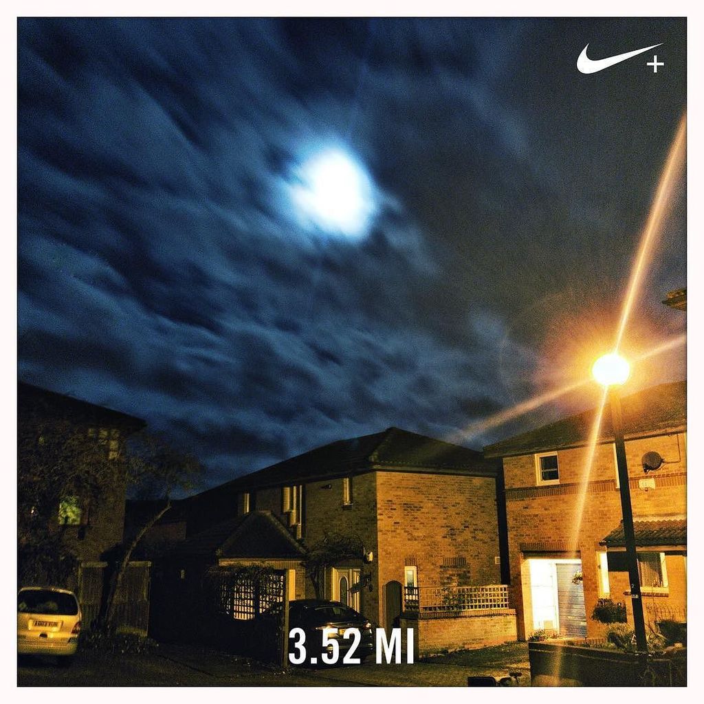PaxtonCraig's tweet photo. With little fanfare, I am pleased to announce, my #VLM18 training has officially started! 👊🏻 #nikeplus #nikerunning #fitfam #fitfamuk #cardio #exercise #instarunners #runnersofig #runnerscommunity #fitness #nopainnogain #miltonkeynes #instarun #justm… https://t.co/4E14sNd6hj https://t.co/e1eNBMdCEC
