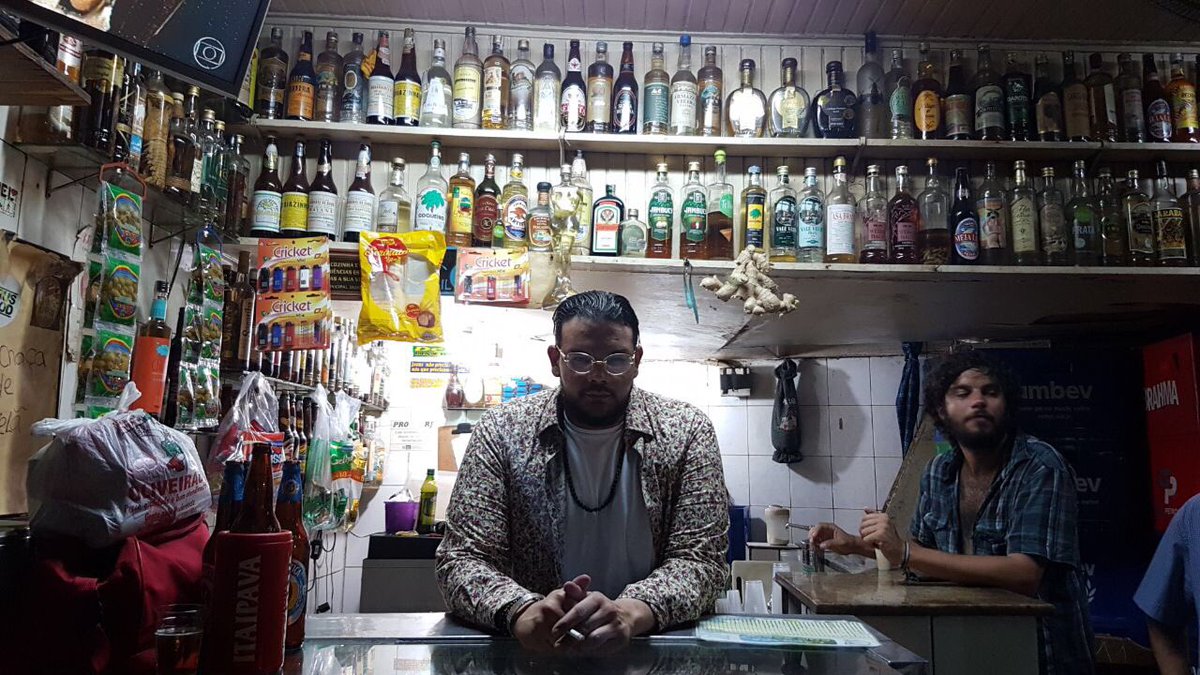 Sadekniuum's tweet photo. Je te sers quoi ma couille ? 🍸 https://t.co/DrCQqwRgJO