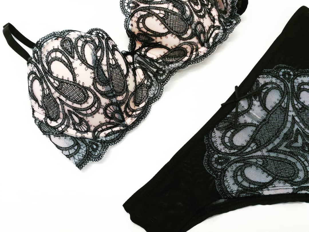 Meet #Olivia! Isn't she gorgeous?? #hkmambassador