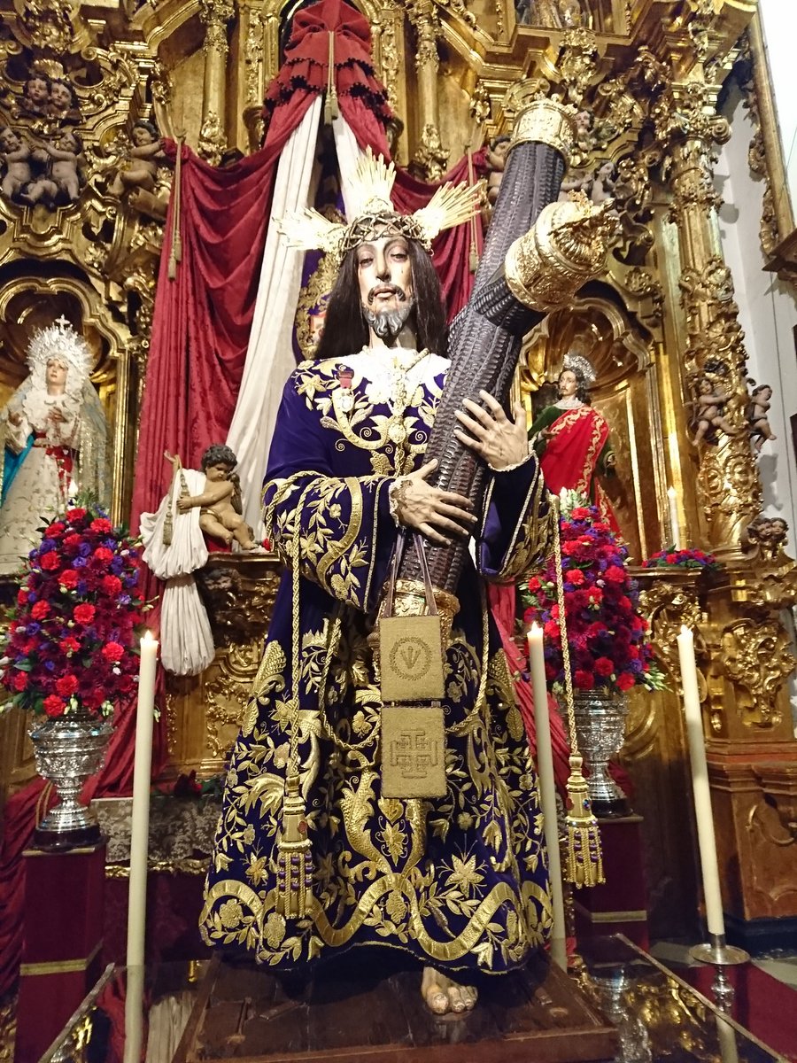 RCofradeCadiz's tweet photo. Besapiés de Ntro. Padre Jesús Nazareno @NazarenodeCadiz @GJNazarenoCadiz @SemanaMayorCSR @EternoGaditano @luzdepasion @CofradiasCadi @oclevanta @DEVESAMOLINA @DiarioSSanta https://t.co/RIjkd7c9hc