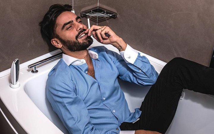 Mariagmailcom18's tweet photo. Comunque mi mancherà Mario che fuma in tutti i luoghi in tutti i laghi 😂💖 #clario https://t.co/IHfBxHGFBL