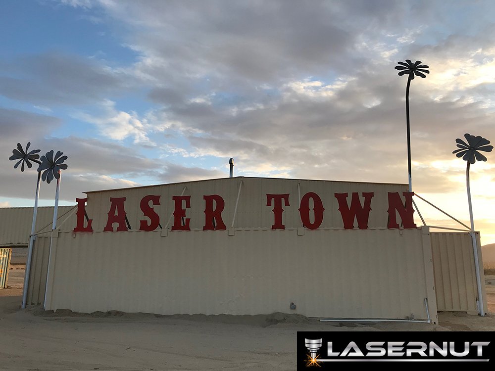 lasernut's tweet photo. Do you like the new Laser Town sign?
#lasernut #fabricatingyourfuture #concepttoreality https://t.co/eoH99i0jV0