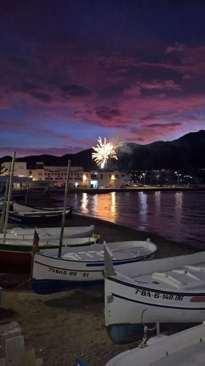 eandorra's tweet photo. Els patges #Reials arriben a @elportdelaselva https://t.co/mHWxpXS14g