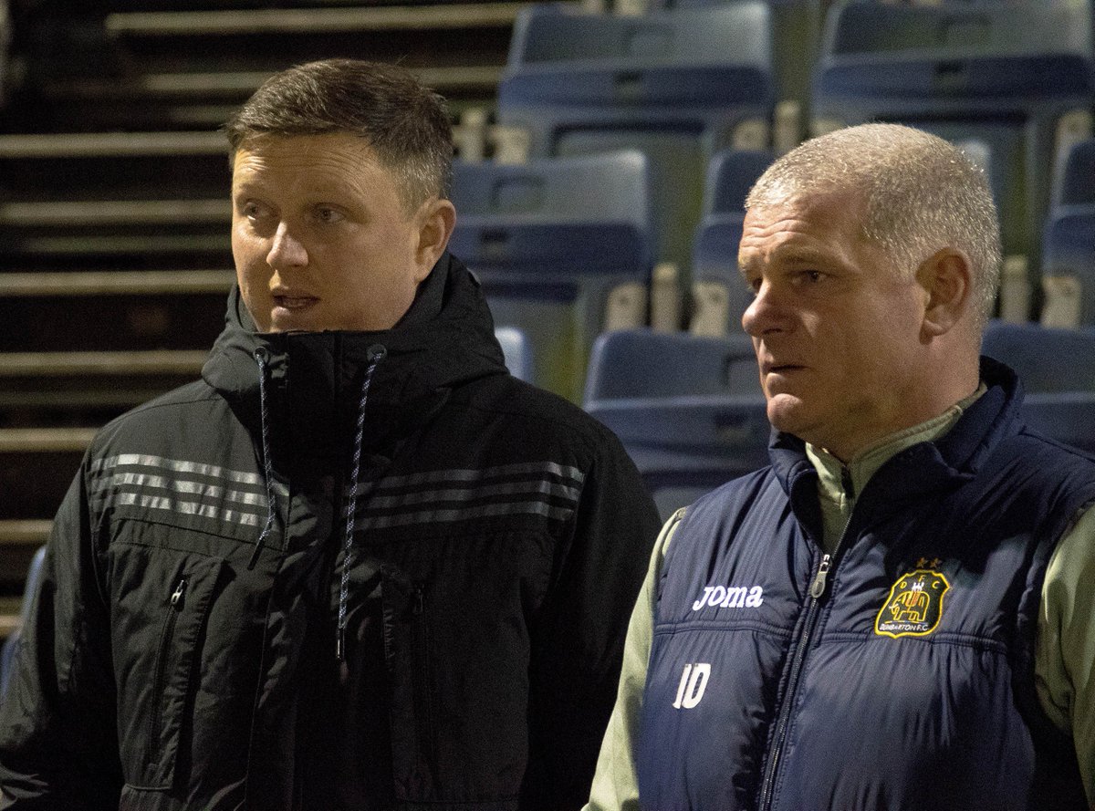 CarlukeFC's tweet photo. “When someone who has achieved so much in football speaks to you about the game you listen to every word" Cobras boss @pauldavies18 on getting a coaching masterclass from Ian Durrant at Dumbarton https://t.co/VdCJIrizEP  @OfficialSSMFL @Scottish_AFF #Lanarkshire https://t.co/D7QL4sJ76J