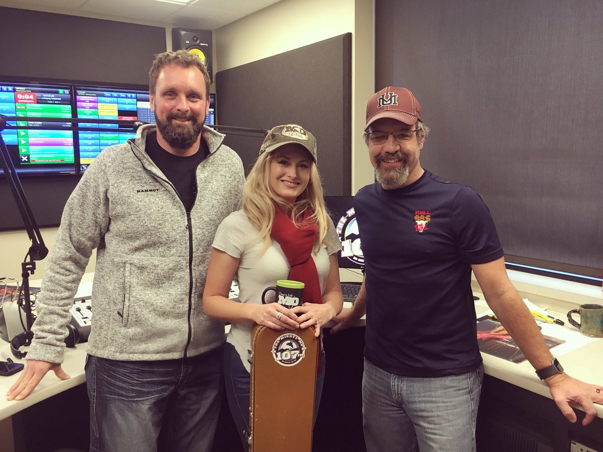 StephanieQuayle's tweet photo. Spent the morning with my fellow Montanans!! Nothing I love more than sharing #Selfish with country radio! Thank you Scott & Mike at #themightymo! Canโt wait to go fishin. Check out The Mighty Moโs Facebook page for our FB live this morning. #montana #countryradio #countrymusic https://t.co/7GXi233IU0