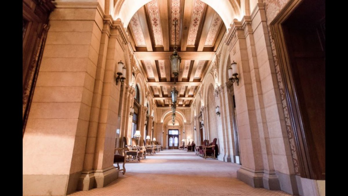 PrairieYogi's tweet photo. #SNOWFLAKE2018 ---> a one day wellness retreat in a castle in downtown Winnipeg is a few weeks away! https://t.co/8FkrzIJRcV https://t.co/NptsodAuIh
