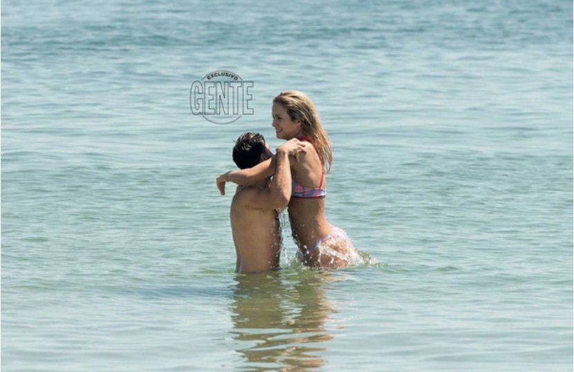 genteonline's tweet image. Flor Vigna impecable en bikini disfrutando con Nico: "Estamos de mini-vacaciones" infob.ae/2CAgtHm