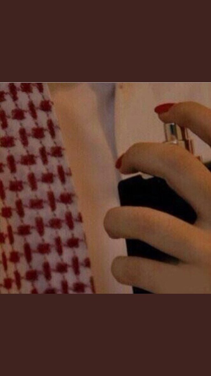 0llcc's tweet photo. مدري عطره غير عن كل العطور ولا نسايم صدره الصافي عطره🕯💗. https://t.co/Mi5tyhCgve
