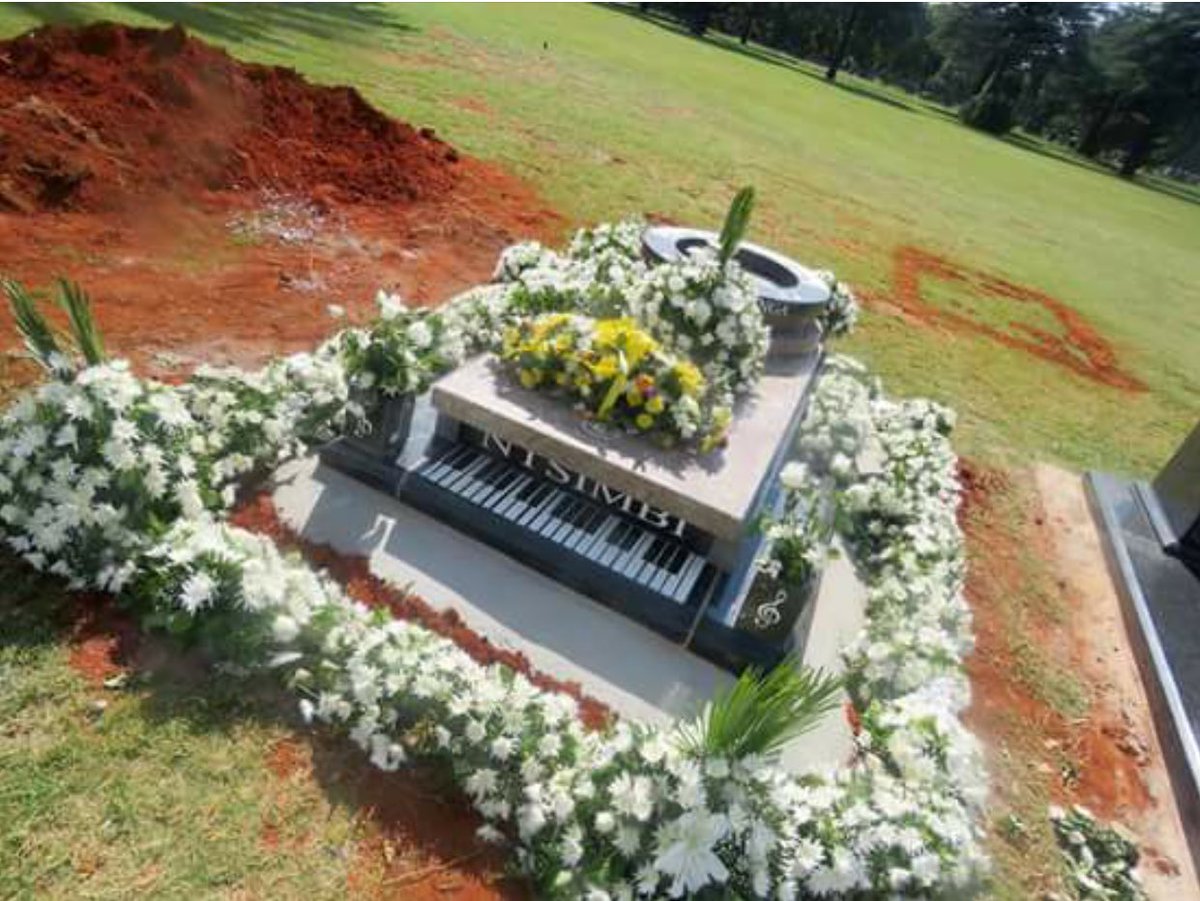 hunose_goitse's tweet image. #RobbieMalingafuneral #RobbieMalinga #RIPRobbieMalinga 

To be rectified #Corrections