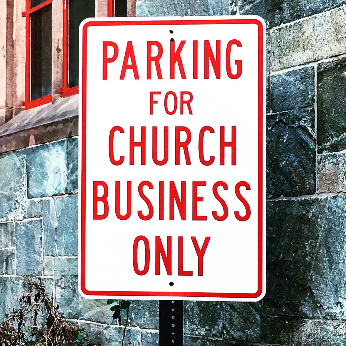 shrinecrawl's tweet photo. Sacred / Mundane. 
Providence, RI. 
#shrinecrawl #church #saintstephen #saintstephens #ststephenschurch #interfaith #religion #religious #holy #holysites #sacred #mundane #isawthesign #sign #parking #churchbusiness #churchbusinessonly #divineprovidence https://t.co/u7Dvu1hEVa