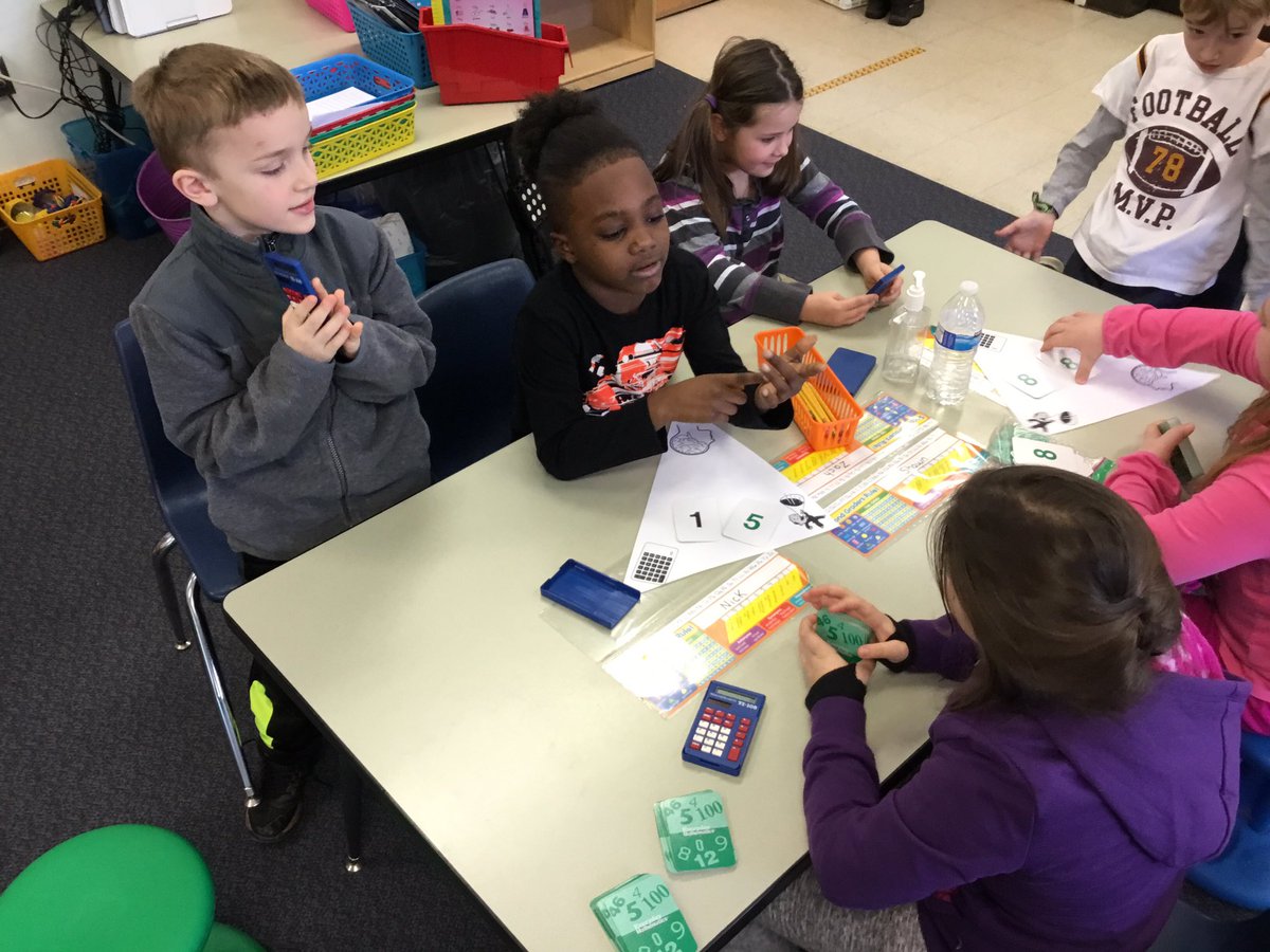MsWarrensClass's tweet photo. Today we played 'Beat the Calculator' and realized our brains are much smarter than calculators! #ppsvt @PPSPanda #csdvt https://t.co/IavW5u9iWr