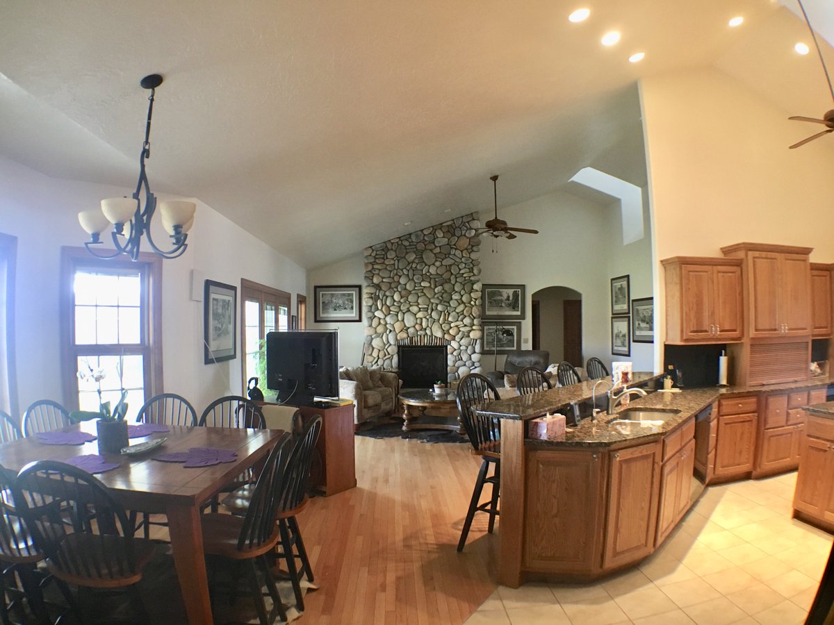 ChantJohnson's tweet photo. Mill Park is anything but Mainstream! You won't want to miss this! (Listed with @CBPrefGrp ) https://t.co/x1qPAq6CYd https://t.co/yrA9JNSWtA