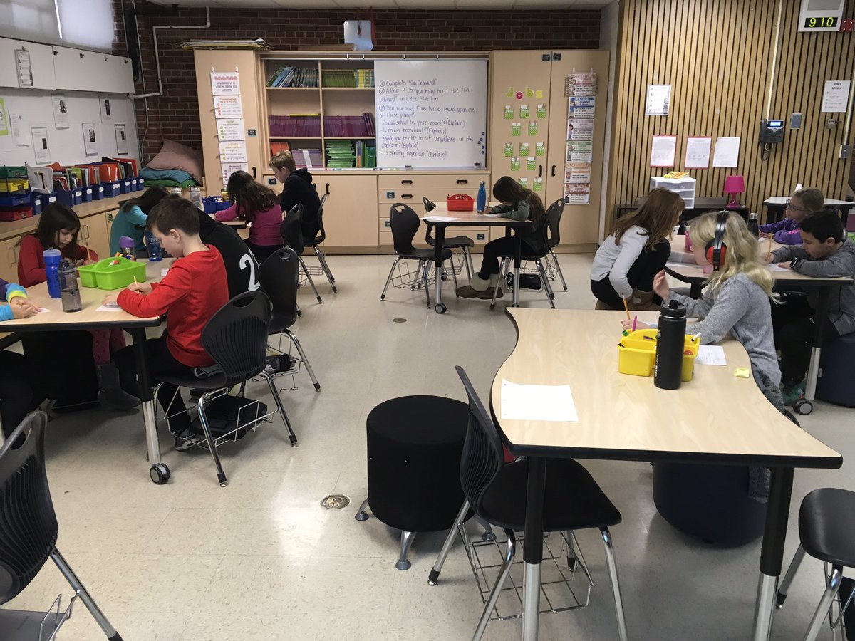 Ms_Ward_'s tweet photo. We are off to a great start in 2018!! #wal109 #wardwal109 #engage109 https://t.co/zPdF1TJzPO