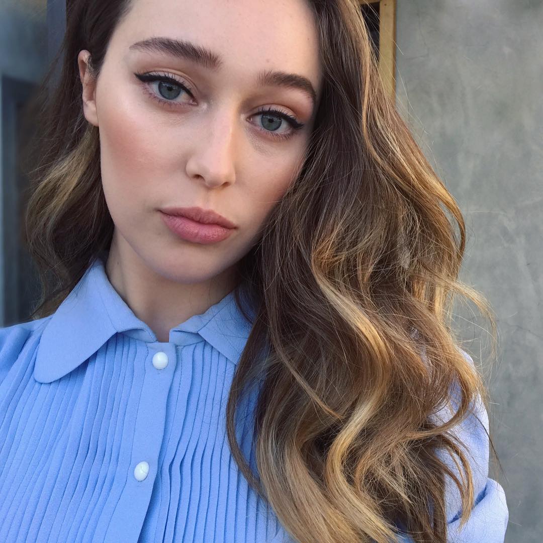 Going through my saved photos on instagram and it's mostly just alycia