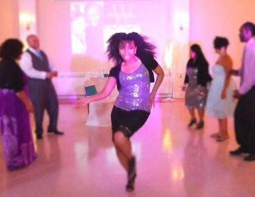 LashawnElise's tweet photo. When someone says "Soul Train Line" at a wedding! #soultrainline #dance #dancer #danceislife #lovedance #power #happiness #joy #Livelife https://t.co/IZizAsoj5n
