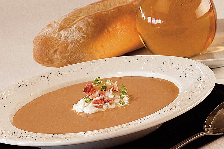 shulashotel's tweet photo. No better to stay warm than having a #LobsterBisqueSoup from @ShulasSH ๐ฅ๐
#TeamShulas #ShulasSteakHouse #SteakHouse #Florida #Soup #LobsterBisque #Lobster #ItsColdInFlorida #MiamiLakes #Hialeah https://t.co/nqDTo6toeq