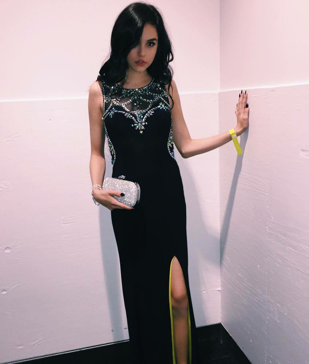 claudiatkgdr's tweet photo. 💐 dress for the wedding
#coramon https://t.co/TnbDxjxB9J